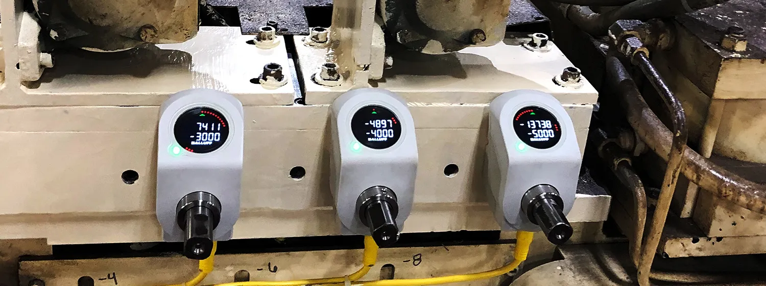 As mudanças de formato automatizadas com guias digitais reduzem o desperdício e o tempo de inatividade image