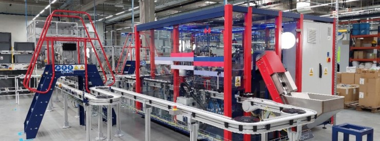 Precision gearbox assembly machine for residential water meters