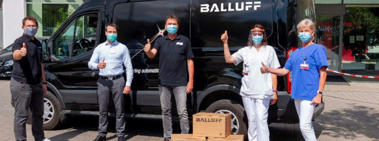 Balluff spendet Gesichtsschutz